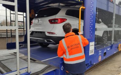 Transporte sostenible de vehículos Renault desde sus fábricas al Puerto de Barcelona y en tren a Países del Este